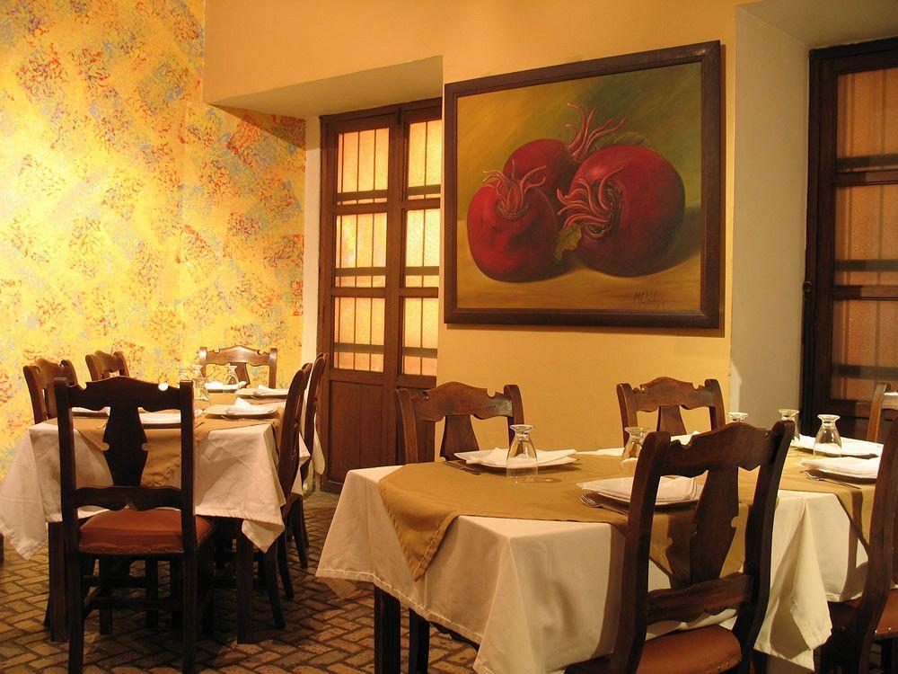 La Plazuela 4*